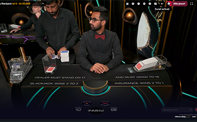 Gravity Blackjack la Spin Casino