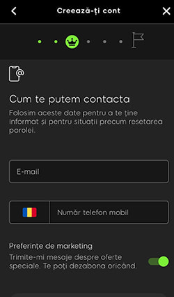 Pasul trei de înregistrare la 888casino care îți cere să introduci număr de telefon și e-mail