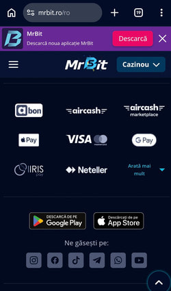 Secțiunea de descărcare a aplicației pe site-ul mobil Mr Bit, cu butoanele pentru Google Play și App Store