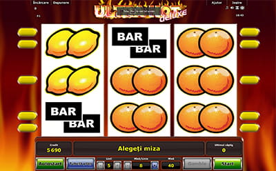 Simbol Dublu la Ultra Hot Deluxe