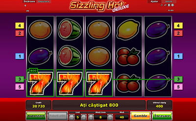 Simbolul Wild Sizzling Hot Deluxe slot