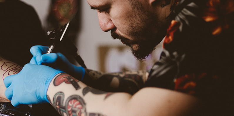 Componentele de jocuri de noroc pentru tatuaje
