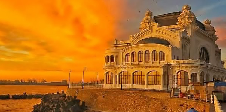 Cazinoul din Constanța fotografiat din exterior
