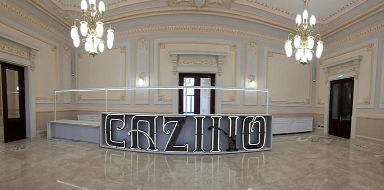 Intrarea în foaierul Cazinoului din Constanța